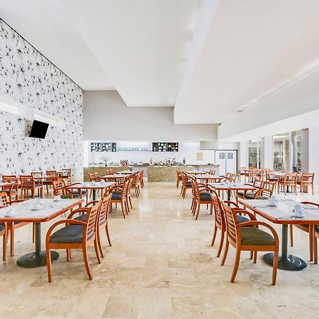 Fiesta Inn Torreon Galerias Exterior photo