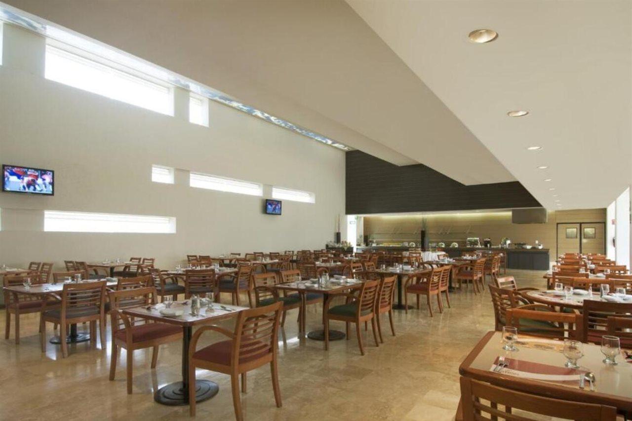 Fiesta Inn Torreon Galerias Exterior photo