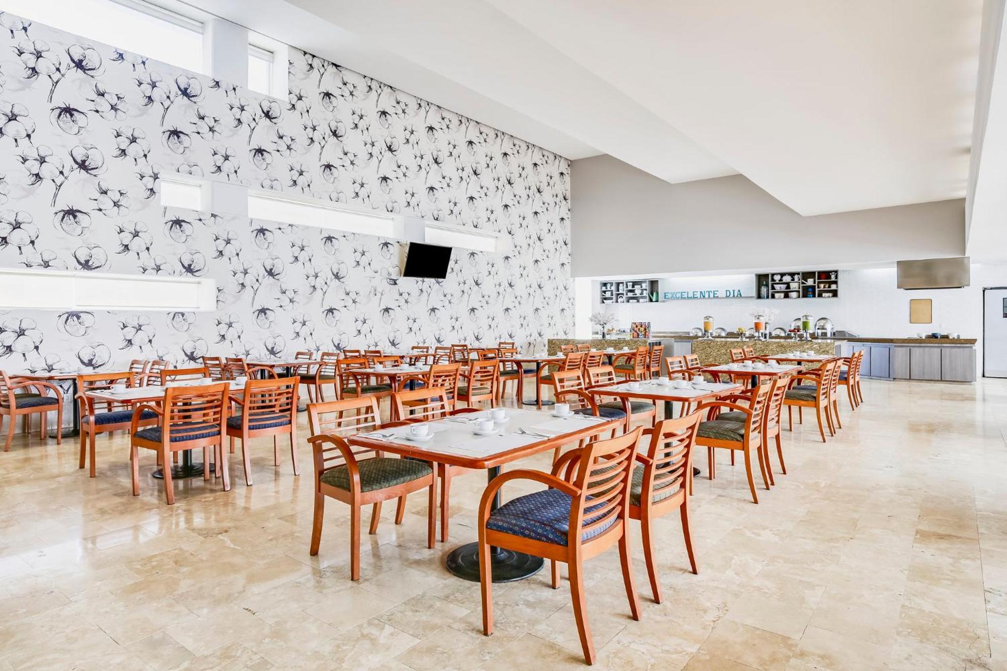 Fiesta Inn Torreon Galerias Exterior photo